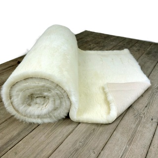 Natural Cream 100% Wool Vet Bedding Non Slip Luxury Dog  Mats 30mm Thick Pile